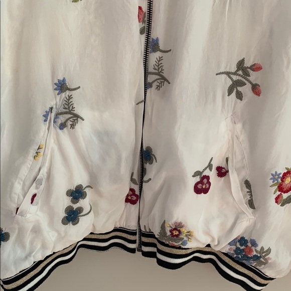 Johnny Was Kitty Reversible Bomber Jacket Size Medium Embroidered Floral - Picture 4 of 16